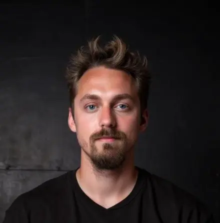 The builder behind VelvetQuill